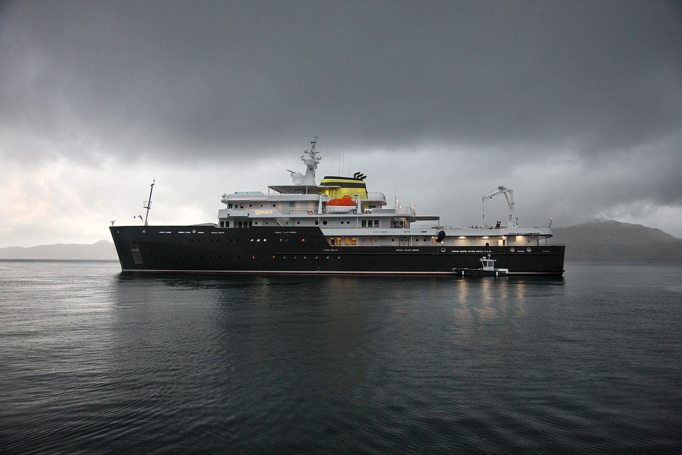expedition superyachts